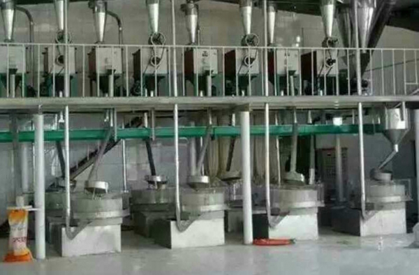 石磨面粉机深度保养周期建议